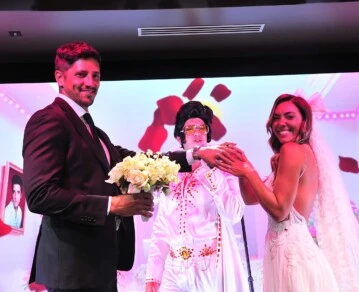 Floppy Tesouro y su novio