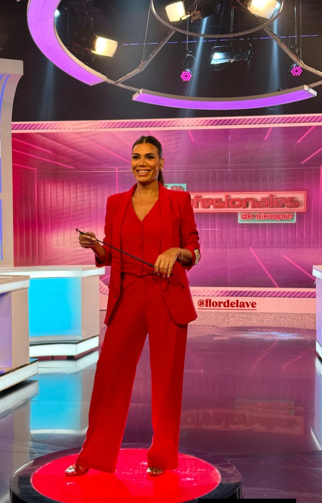 Rojo furioso para Flor de la V.