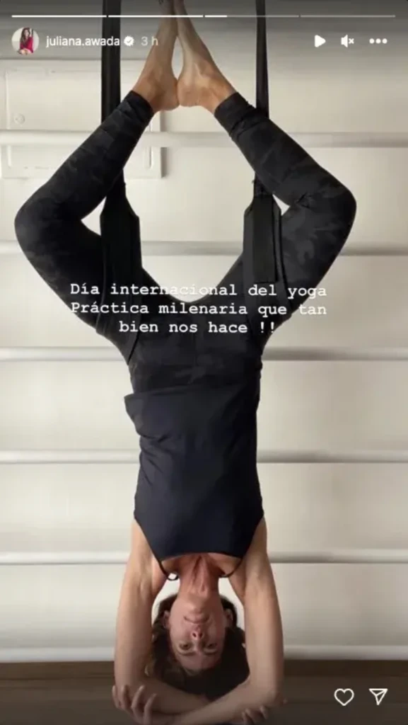 Esta versión de yoga tiene como eje la precisión y alineación de cada postura y en la intensidad con que la mente se usa para esta práctica.