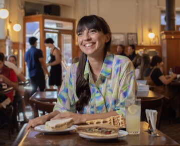 Felicitas Pizarro elige los 3 mejores lugares para comer los sándwiches de miga más deliciosos y excéntricos
