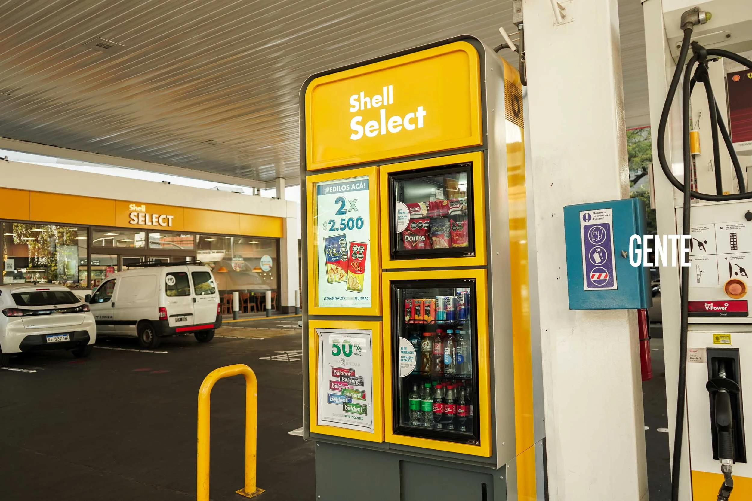 Shell Select implementó un innovador concepto de venta de bebidas y snacks en playa.