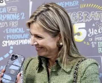 Máxima Zorreguieta luce la prenda de entretiempo más elegante y versátil