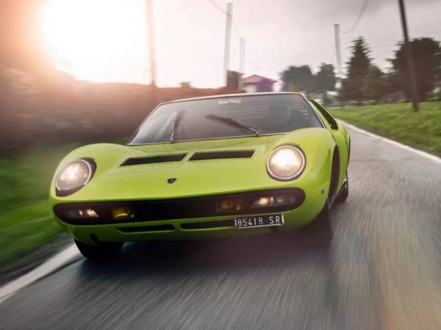 Una historia que comenzó con un vestido y terminó con un mito en la carretera.