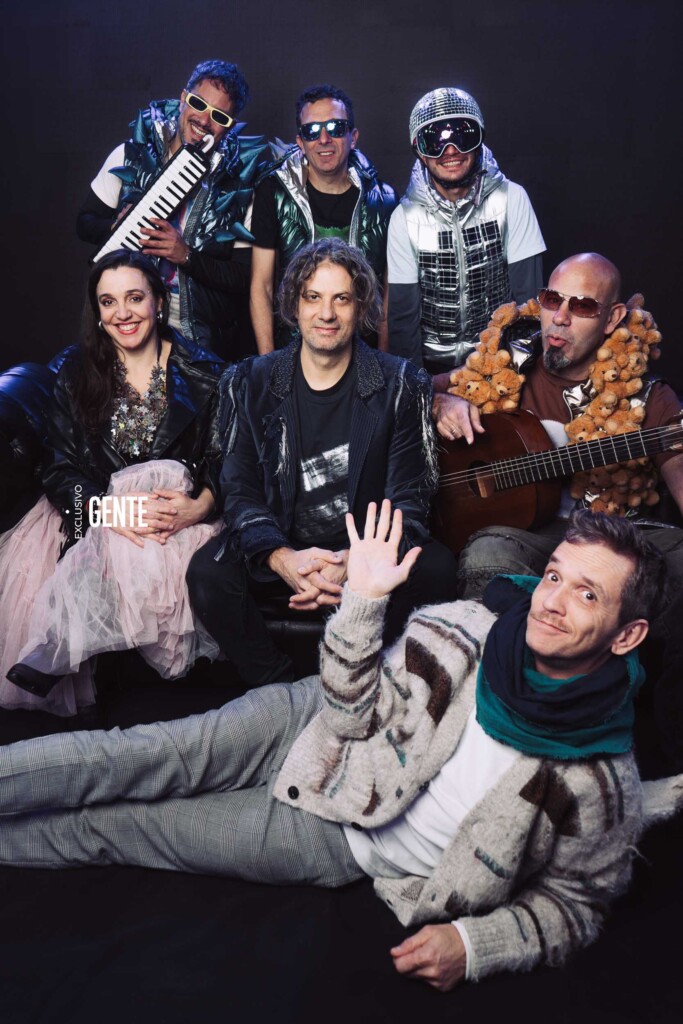 Desde el 22 de julio y durante las vacaciones de invierno en Buenos Aires, el grupo se presentará de martes a viernes a las 14.30hs en la Sala Pablo Picasso del Paseo La Plaza. Serán 8 únicas funciones: 22,23,24,25,29,30,31 de julio y 1 de agosto. 
