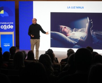 “Dormir bien, vivir mejor”: la ciencia del sueño contada por Diego Golombek