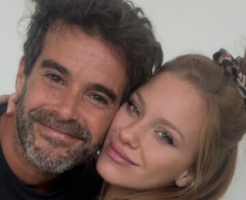 Nicolás Cabré y Rocío Pardo se sumaron a la tendencia de las pulseras para parejas: qué significan y por qué son furor