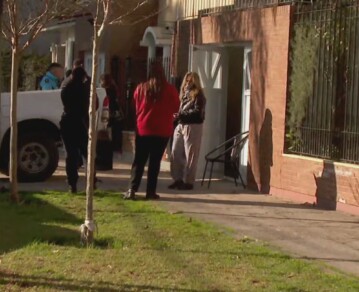 Horror en Lomas de Zamora: un hombre asesinó a puñaladas a su hijo de 8 años y luego intentó quitarse la vida