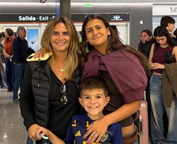 Amalia Granata despidió a su hija Uma en el aeropuerto por su viaje de egresados: "Llegó el día"