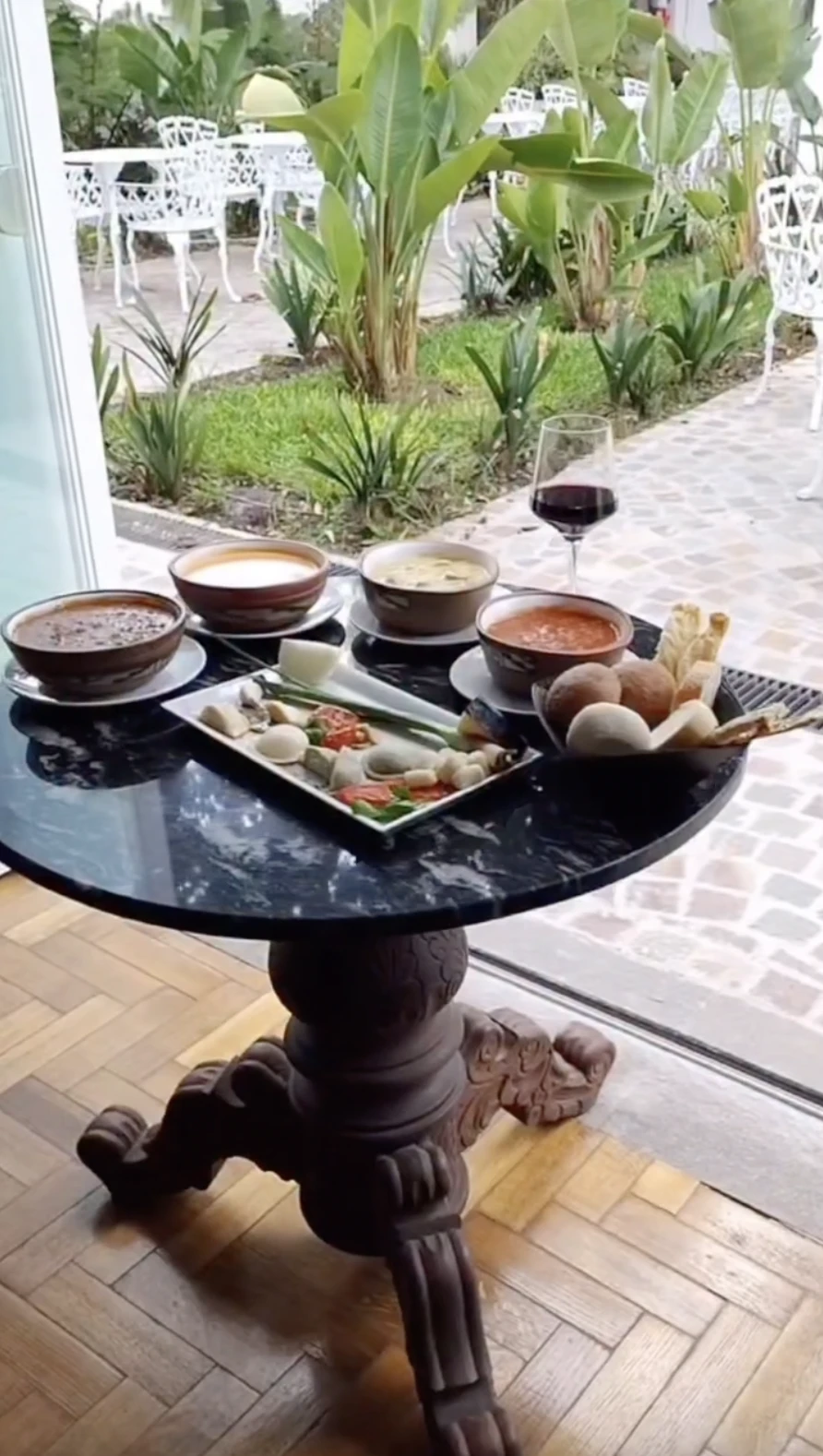 Una casona con historia y menú moderno. 