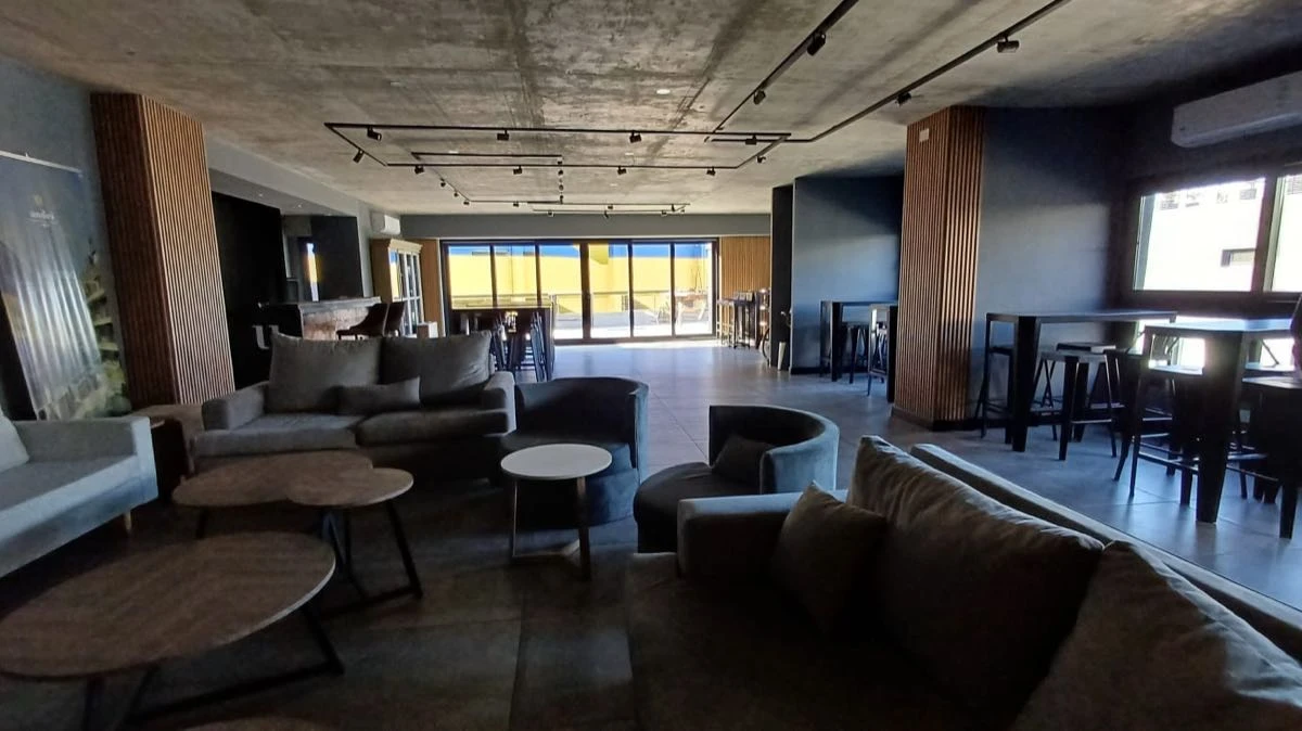 HOTEL HOWARD JOHNSON DE LA BOCA