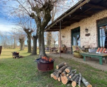 Con túneles y un almacén con comida regional: el pueblo bonaerense que está a dos horas de CABA y es ideal para una escapada