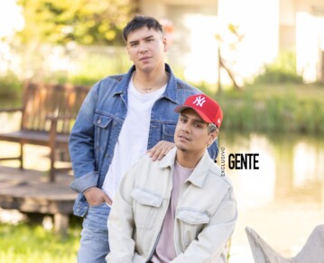 Kennys Palacios posa con su novio y confiesa: "No convivimos, pero me enamora que no sea un chico que le guste la noche"