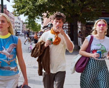 Está en Netflix, tiene 7 capítulos y es una comedia fresca y moderna