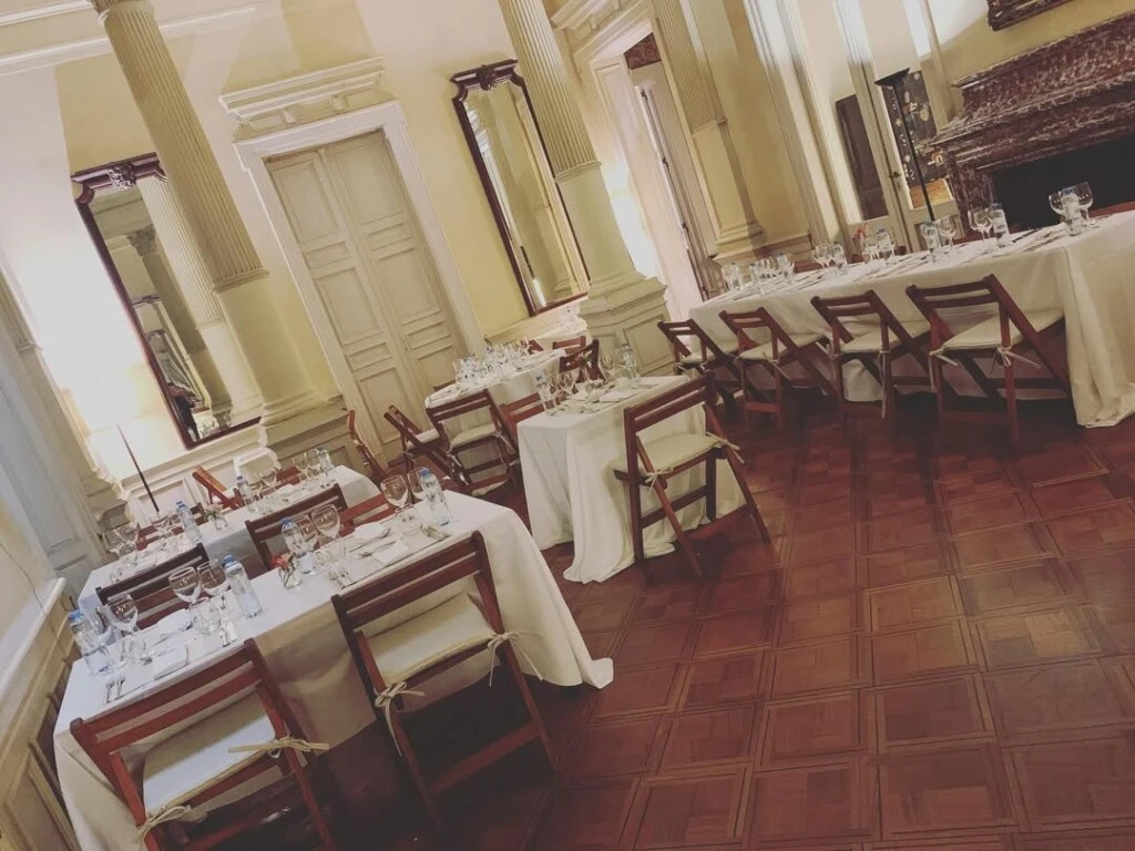 Los espacios interiores de villa ocampo. 