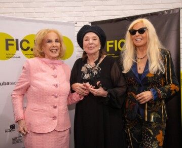 Cumbre de divas en la UBA, en fotos: Graciela Borges recibió el título de "Doctora Honoris Causa" y celebró junto a Susana Giménez y Mirtha Legrand