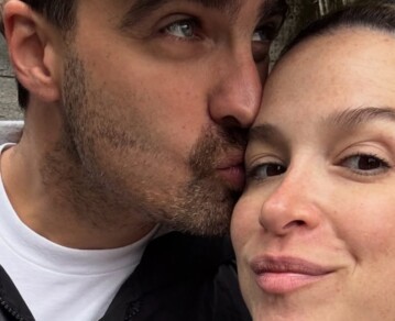 Desde las playas de Brasil, Sofi Pachano mostró su panza de embarazada junto a Santiago Ramundo