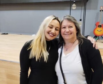 "Nos dejó shockeados": detienen a un familiar de la mujer calcinada con su hija en Bahía Blanca