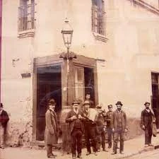 Una de las pocas fotos originales del Café de Marco.