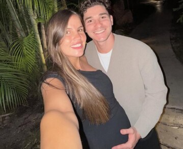 Las mejores fotos del último viaje de Julián Álvarez y Emilia Ferrero antes de convertirse en padres