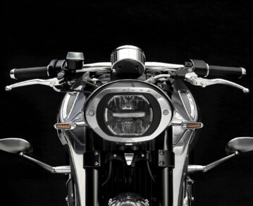 La moto francesa que cuesta más que un auto de lujo y enamora por sus detalles