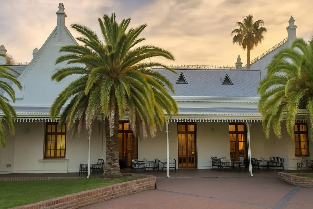 la estación forma parte de un ramal inaugurado en 1895 bajo el nombre "Tren del Bajo," el cual fue clausurado en 1961 y reactivado en 1993 como corredor turístico.