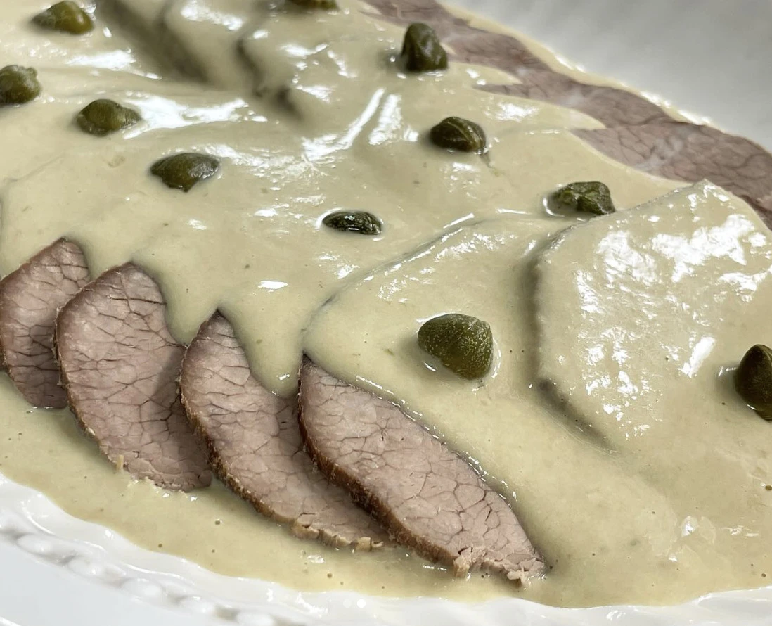 Vitel toné, un clásico de las fiestas.