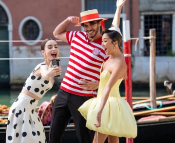 "Emily en París": el elenco adelanta la temporada 5, entre el "caos" italiano, el adiós a los tacos altos y una Sylvie irreconocible