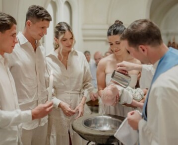 Las fotos más tiernas del bautismo de Faustino, el hijo de Eva Bargiela y Gianluca Simeone