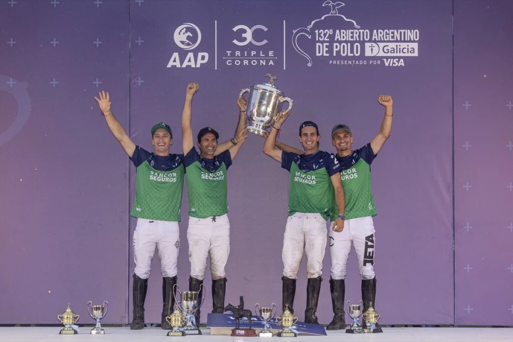 La Natividad La Dolfina ganó una final histórica y se consagró dueño absoluto de la Triple Corona