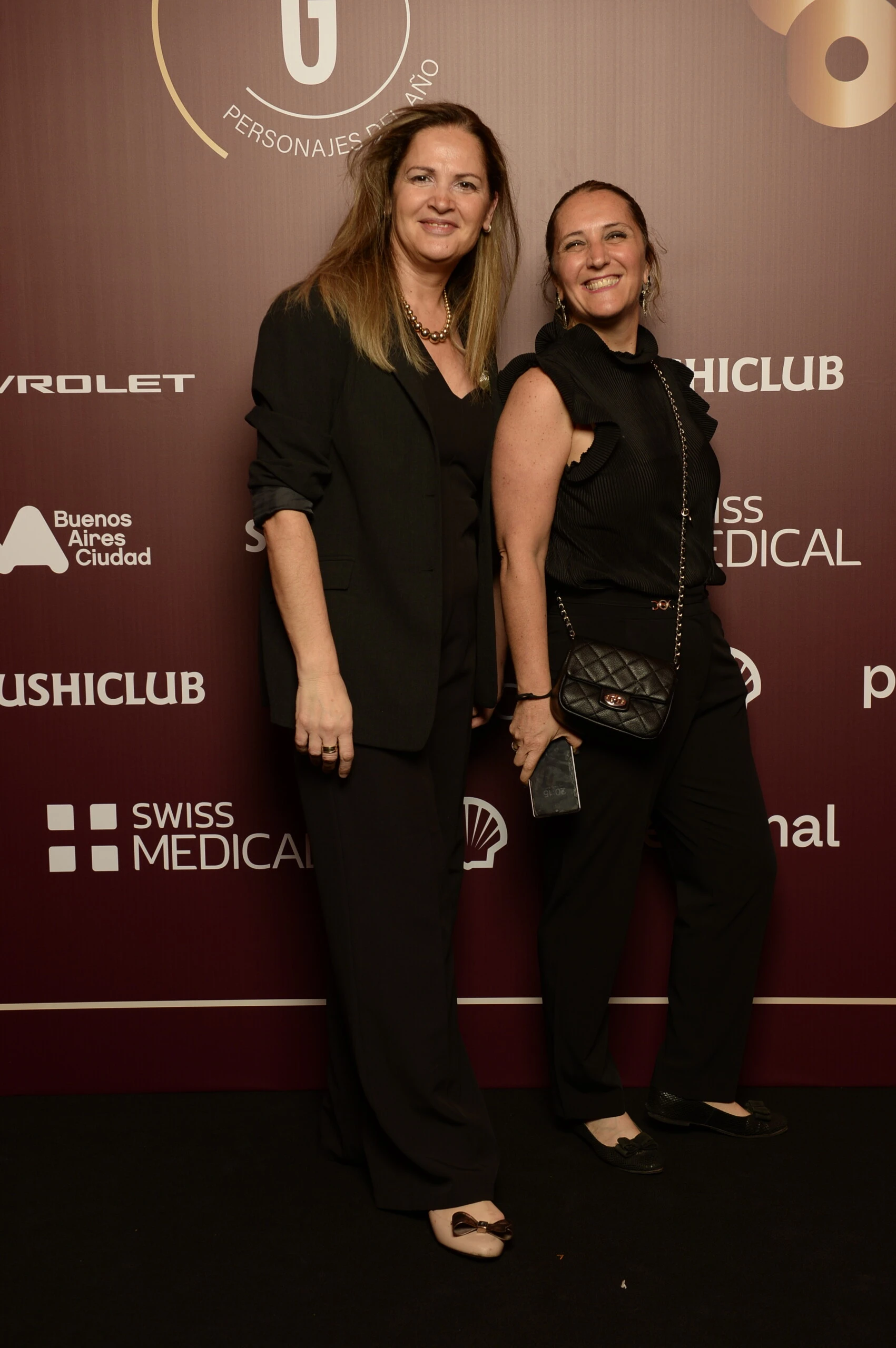 Olivia Troilo, Telecom.