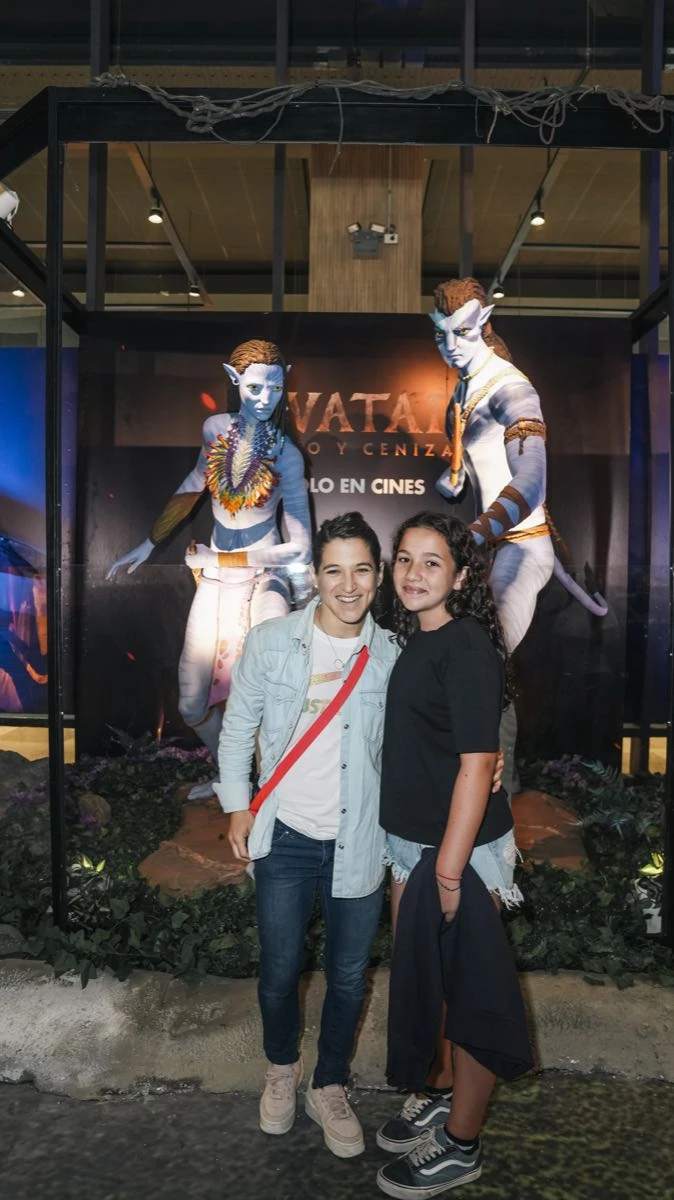 REVISTA GENTE Première de Avatar en Unicenter