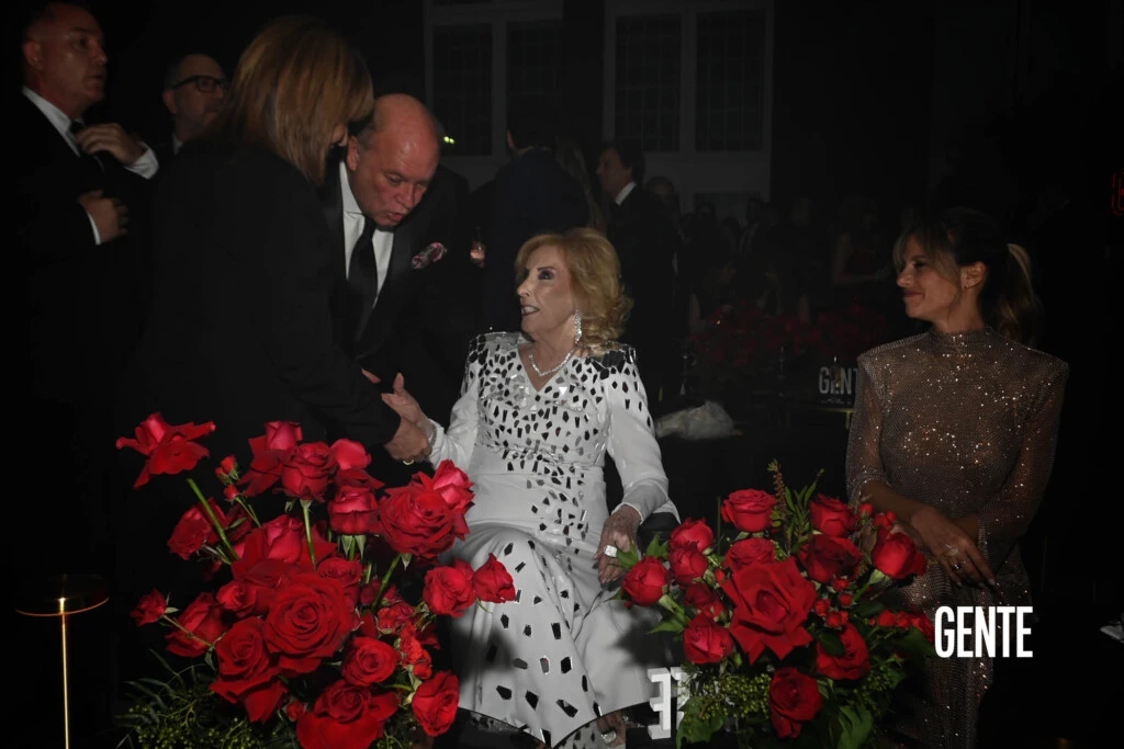 Patricia Bullrich, Mirtha Legrand y Mariana Fabbiani en Personajes del Año.