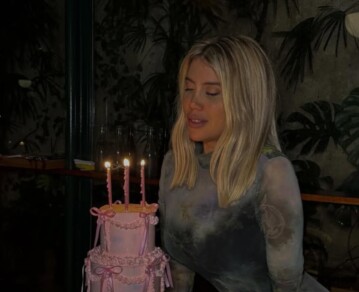 De un "vintage cake" de 4 pisos a un clásico argentino reversionado: así fueron las impactantes tortas de cumpleaños de Wanda Nara