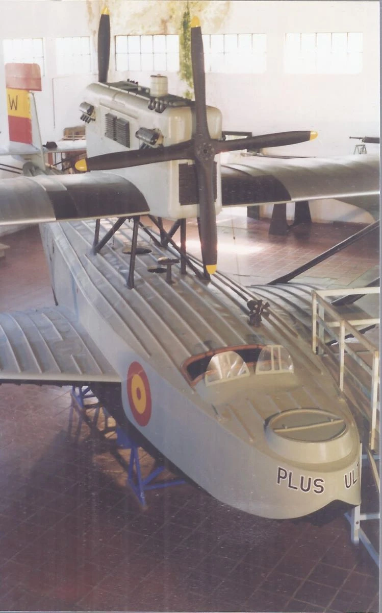 A 100 años del vuelo del Plus Ultra