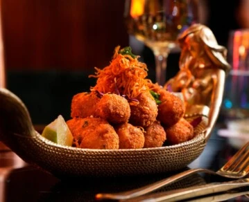 Croquetas de Ají de Gallina: el "hit" de Bestial Fly Bar para elevar tu picada del fin de semana