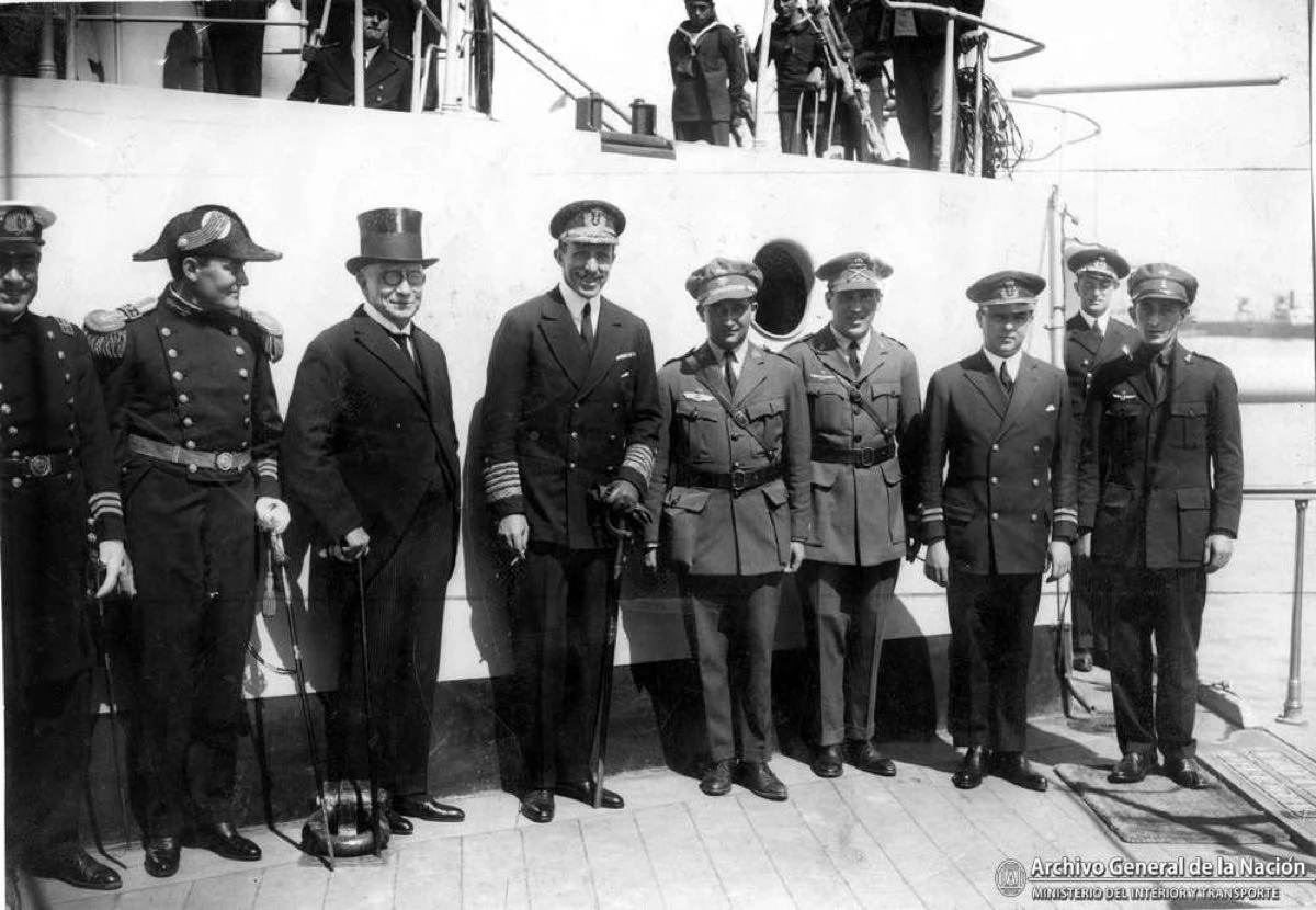 A 100 años del vuelo del Plus Ultra