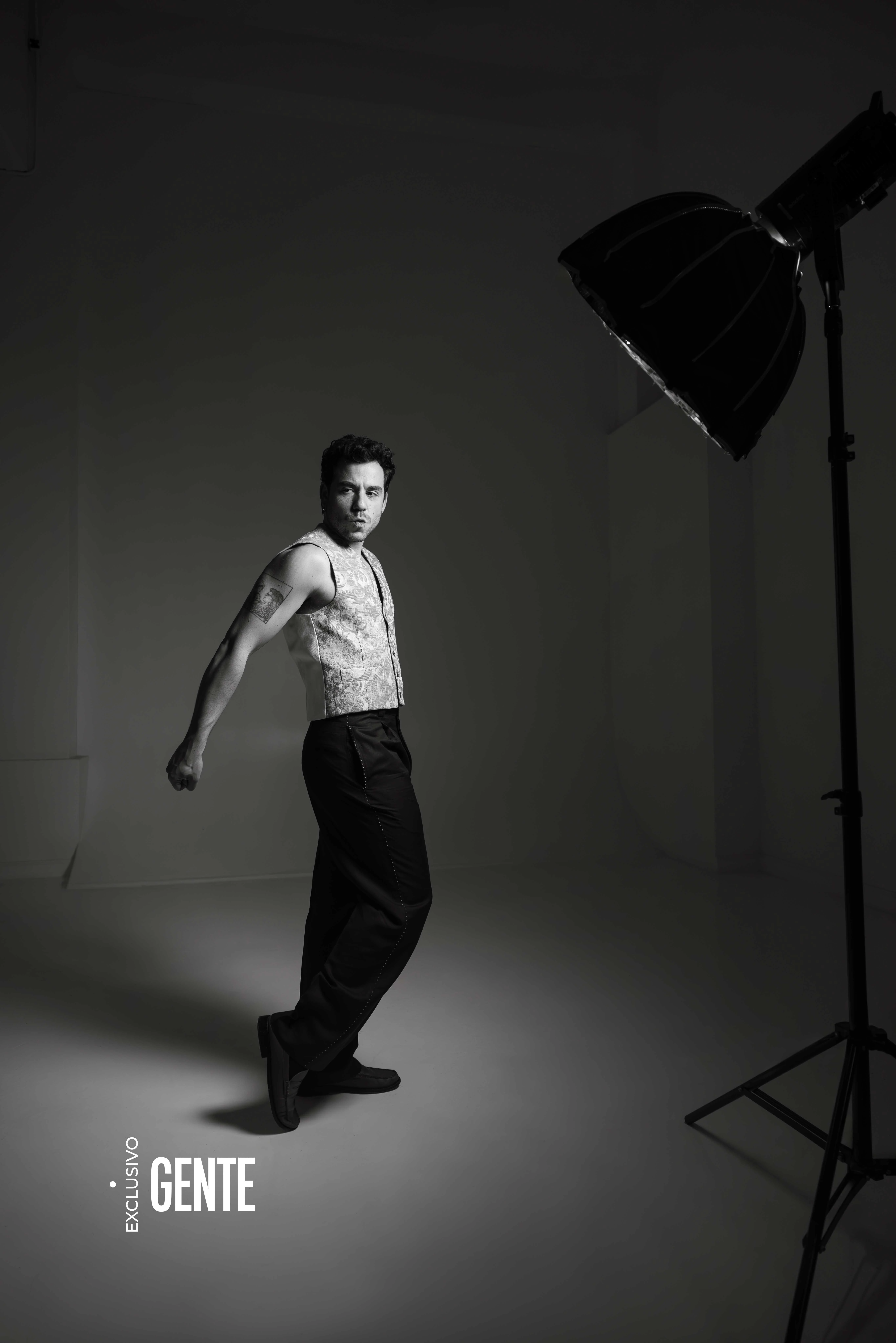 El artista multifacético, habla de lo que se viene en 2026 después del estreno de Company. 