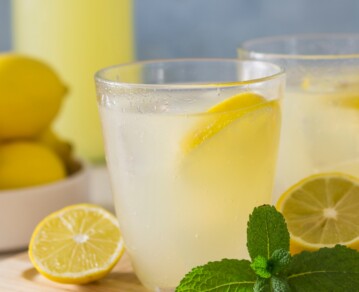 Qué pasa si empezás a tomar agua con limón todos los días: para qué sirve y cómo hacerlo bien