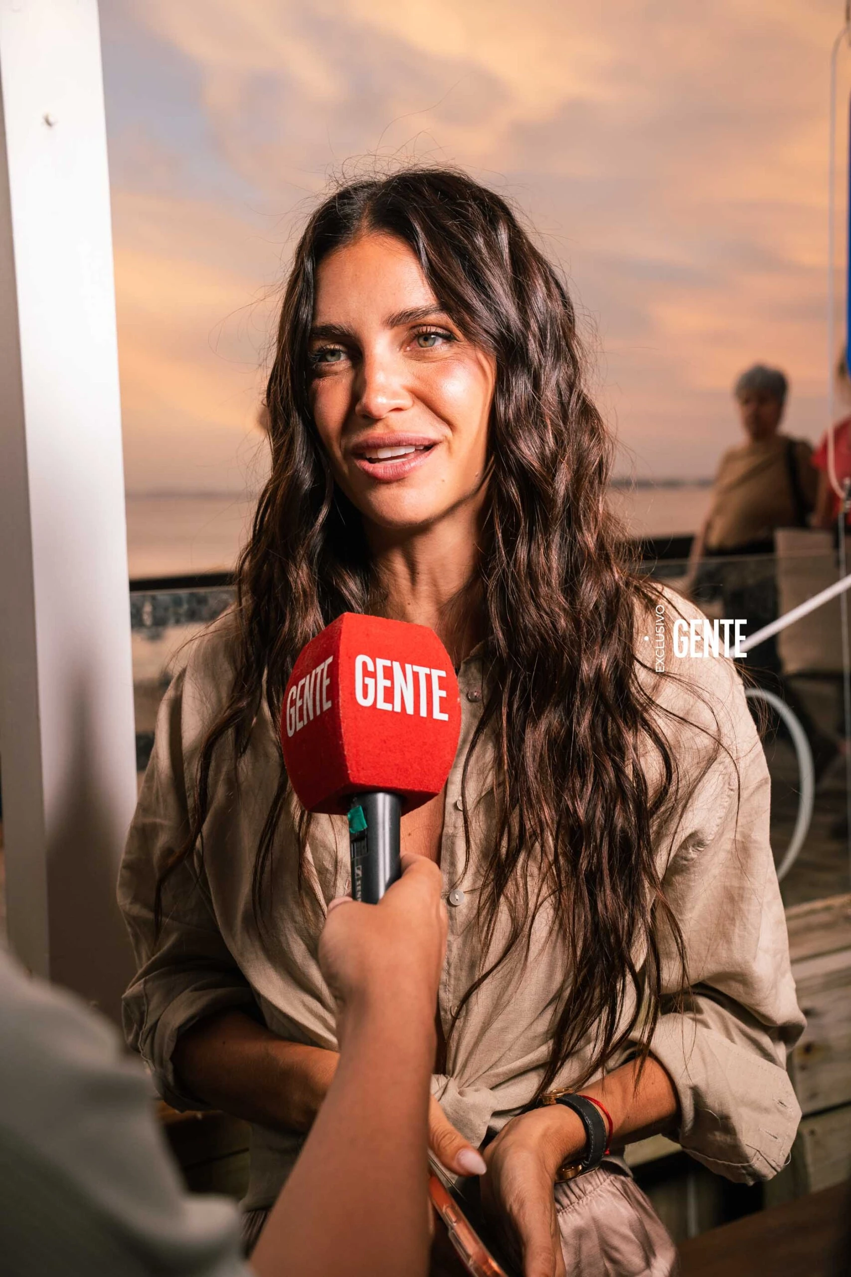 Zaira mano a mano con GENTE.