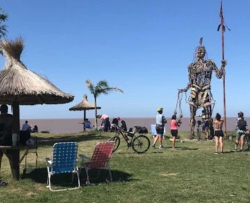 Pueblo bonaerense con playa y parrilla-REVISTA GENTE PORTADA WEB