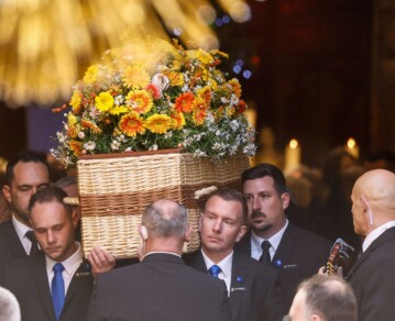 La verdad detrás del ataúd de mimbre de Brigitte Bardot: cómo era realmente y cuánto costó