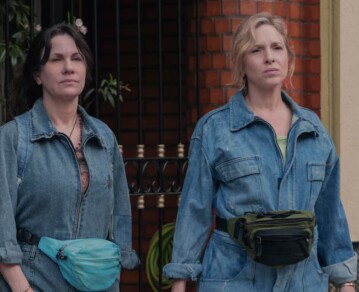 Tiene 6 capítulos, está en Netflix y es protagonizada por Carla Peterson y Nancy Dupláa