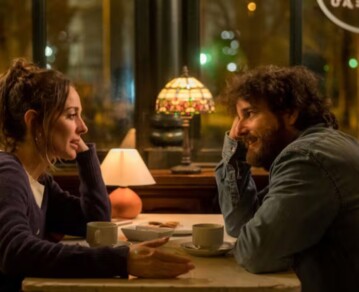 Dura menos de dos horas, está en Netflix y es una de las comedias románticas más lindas