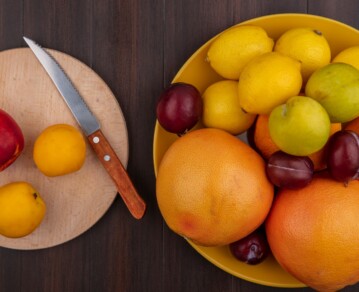 ¿Conviene comer fruta de noche? Qué dicen los hábitos y cómo incorporarla mejor en tu rutina