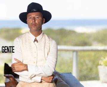 No tengo rencor con nadie. Soy positivo y siempre pienso en el amor, en seguir adelante y más. No tengo ninguna estrategia. El amor todo lo puede y lo vale.