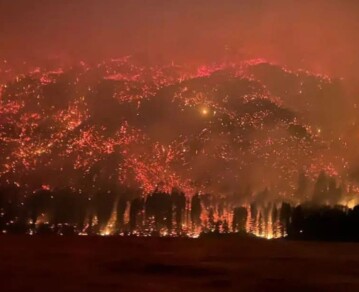 Fuego, evacuaciones y alerta máxima: los impactantes y desoladores videos de los incendios en la Patagonia