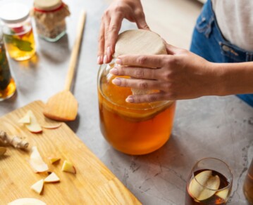 Kéfir en casa: por qué es la bebida fermentada ideal para el verano y cómo prepararla fácilmente