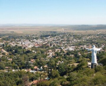El hermoso pueblo cordobés con arquitectura inglesa ideal para veranear