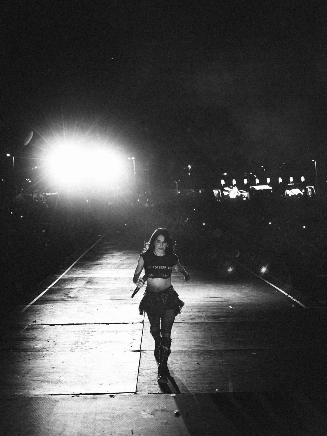 Lali-look primer show del año