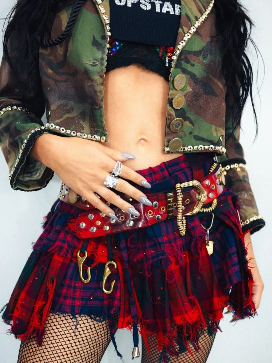 Lali-look primer show del año